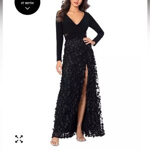 XSCAPE
Mesh-Cutout Flower Gown 10